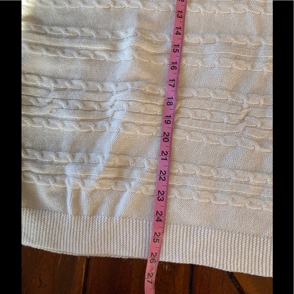 Banana Republic Cable Knit Cape with Buttons. M/L - Picture 5 of 8